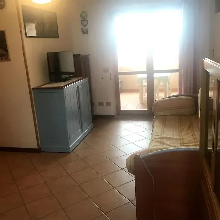 Casa Del Faro דירה איזולה רוסה